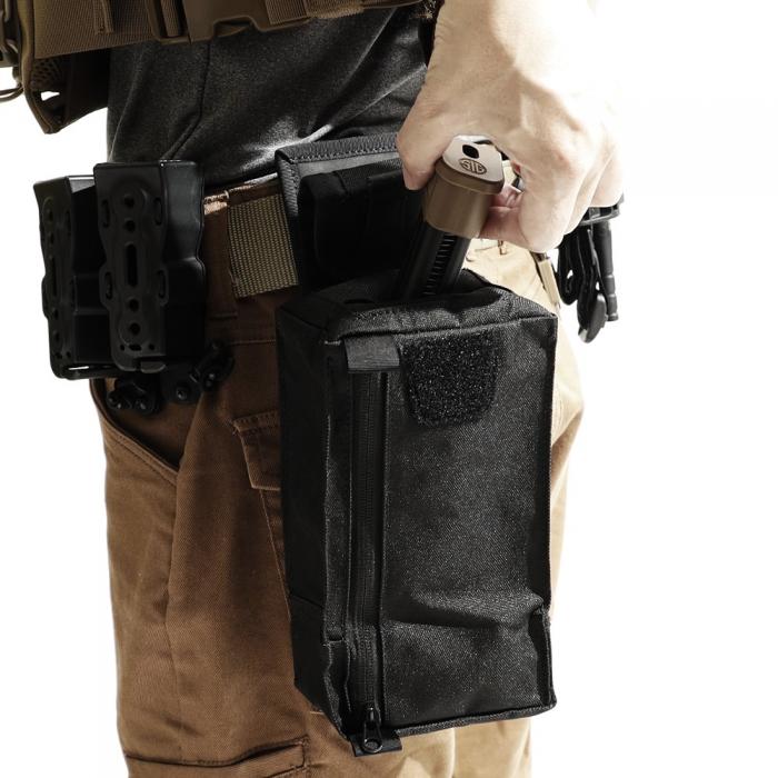 Battle Style Compact Dump Pouch by Laylax